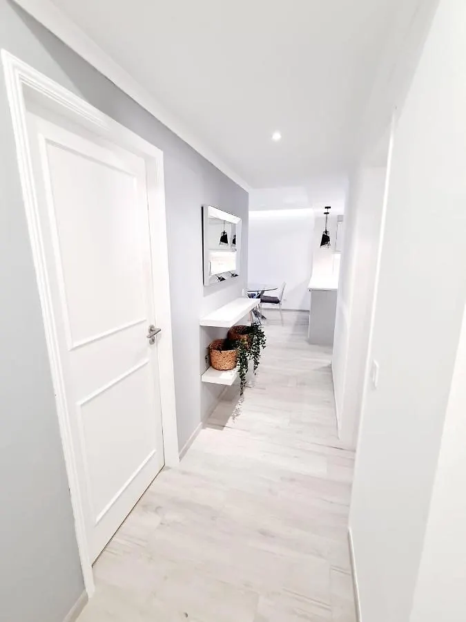 Central And New Fancy 2 Bedroom Apart.W/ 2 Wc Фару